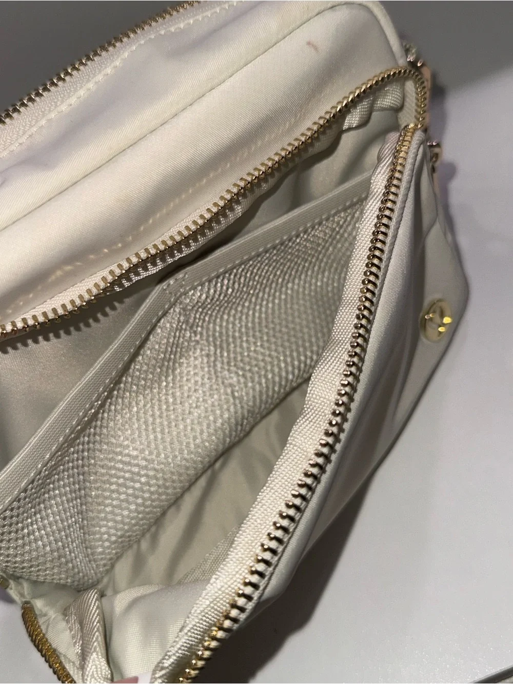 lululemon athletica compact cream